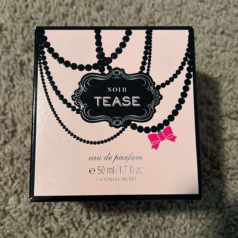 Victoria’s secrets NOIR TEASE NEW Sealed